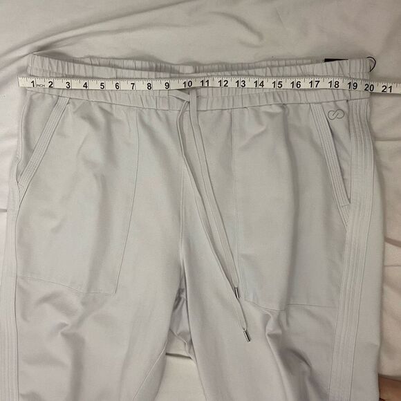 New Calia by Carrie Underwood Trapunto Joggers Pants Gray Cotton Women’s XXL NWT - Picture 6 of 11
